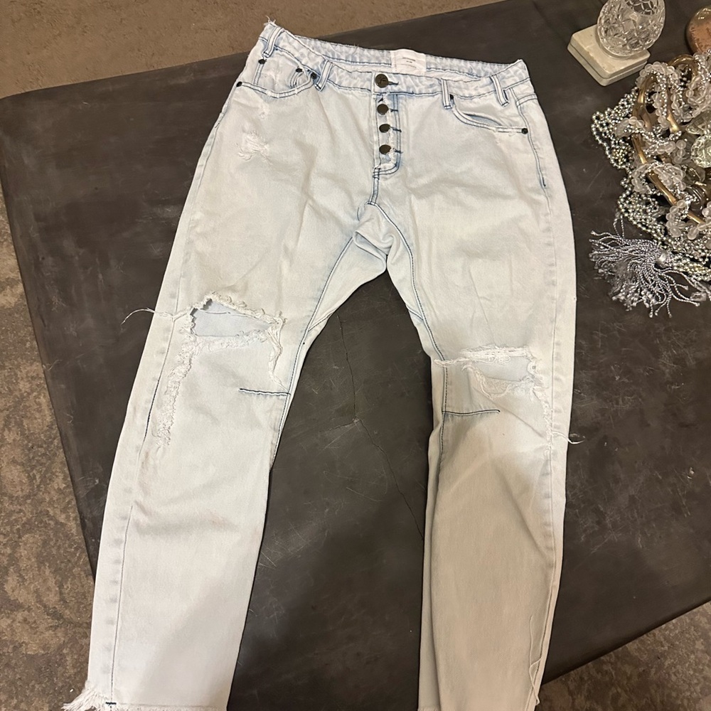 One Teaspoon Men's Light Wash Relaxed Jeans